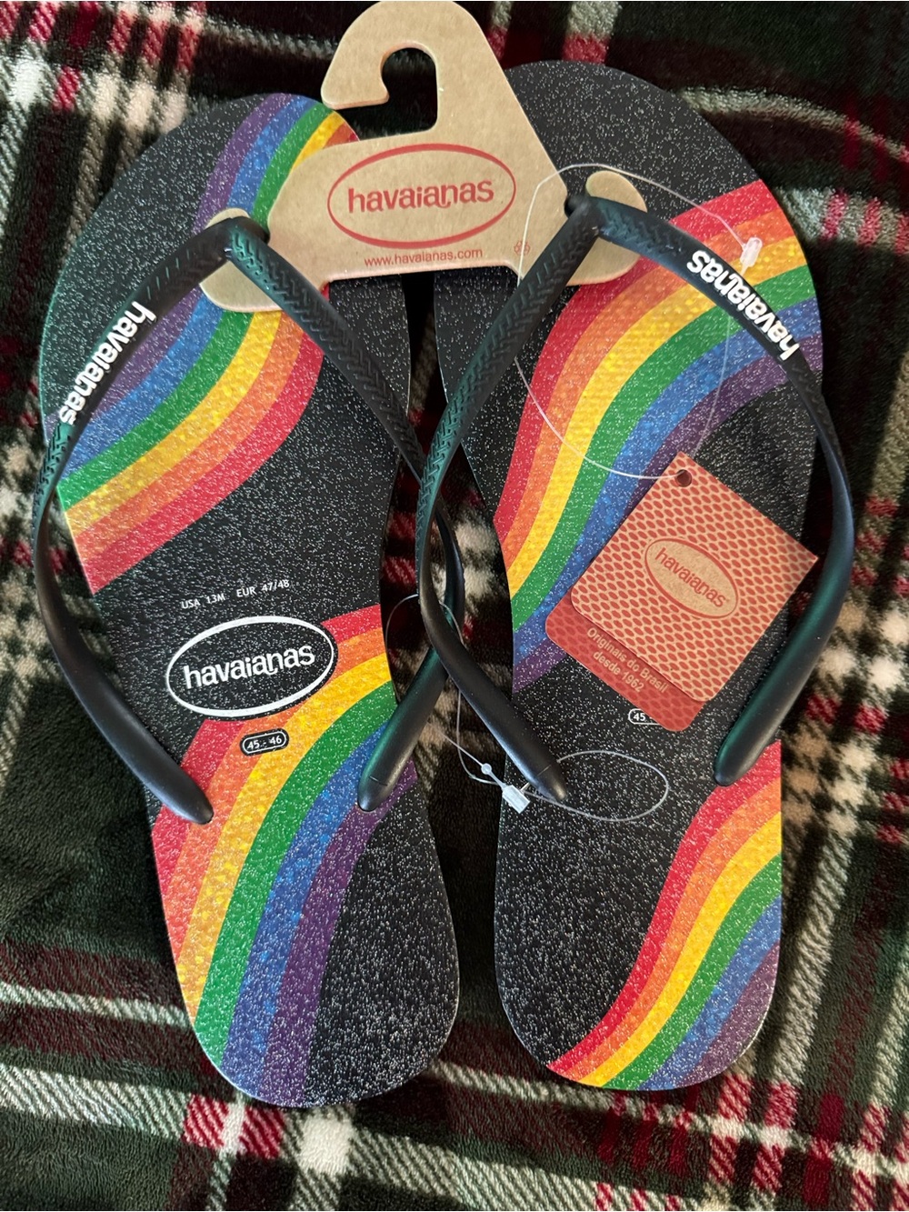 NEW HAVAIANAS SLIM PRIDE FLIP FLOPS BLACK/RAINBOW 45-46 MENS 13 GLITTER